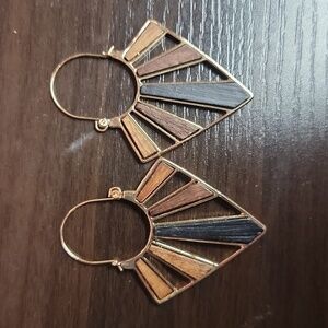 Mark. (Avon) earrings